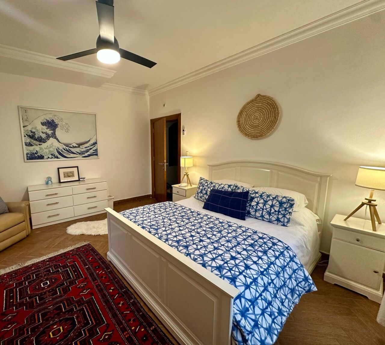 Amman, Apartments, Flats, Houses & Villas, JOD 18000/year,  4 BR,  Part Of Villa Semi Furnished 4B With Big Baconlies, Garden In Shemsani 00962777688956