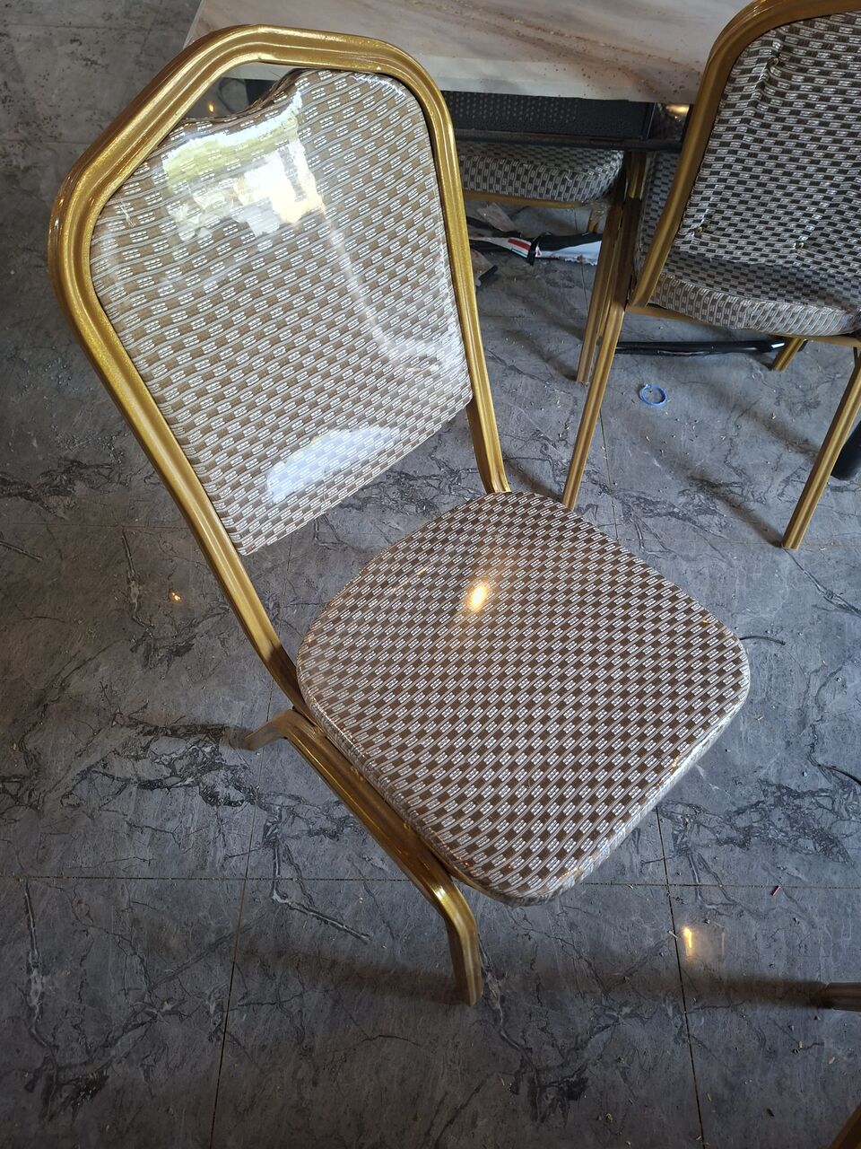 Al Suwaidi, Furniture, SAR 10,  Table And Chair For Sale