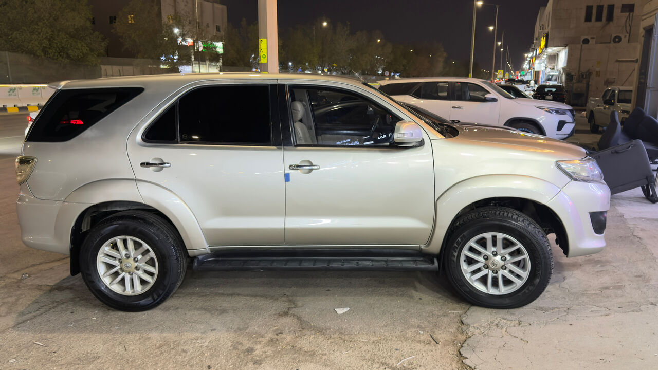 Olaya, Vehicles, Cars & Trucks , SAR 35000,  Toyota Fortuner,  2014,  Automatic,  400000 KM,    Model For Sale