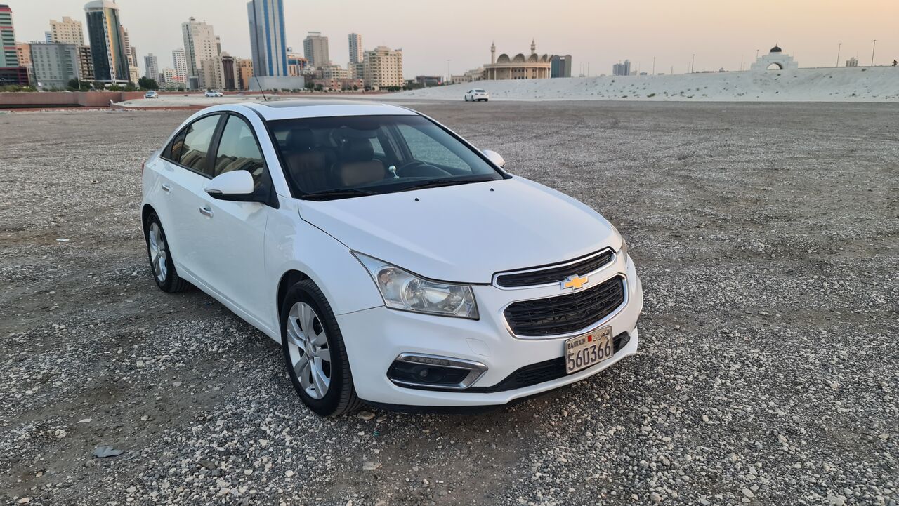Juffair, Vehicles, Cars & Trucks , BHD 1450,  Chevrolet Cruze,  2016,  Automatic,  120000 KM,   LT Full Option Instalments Option Available