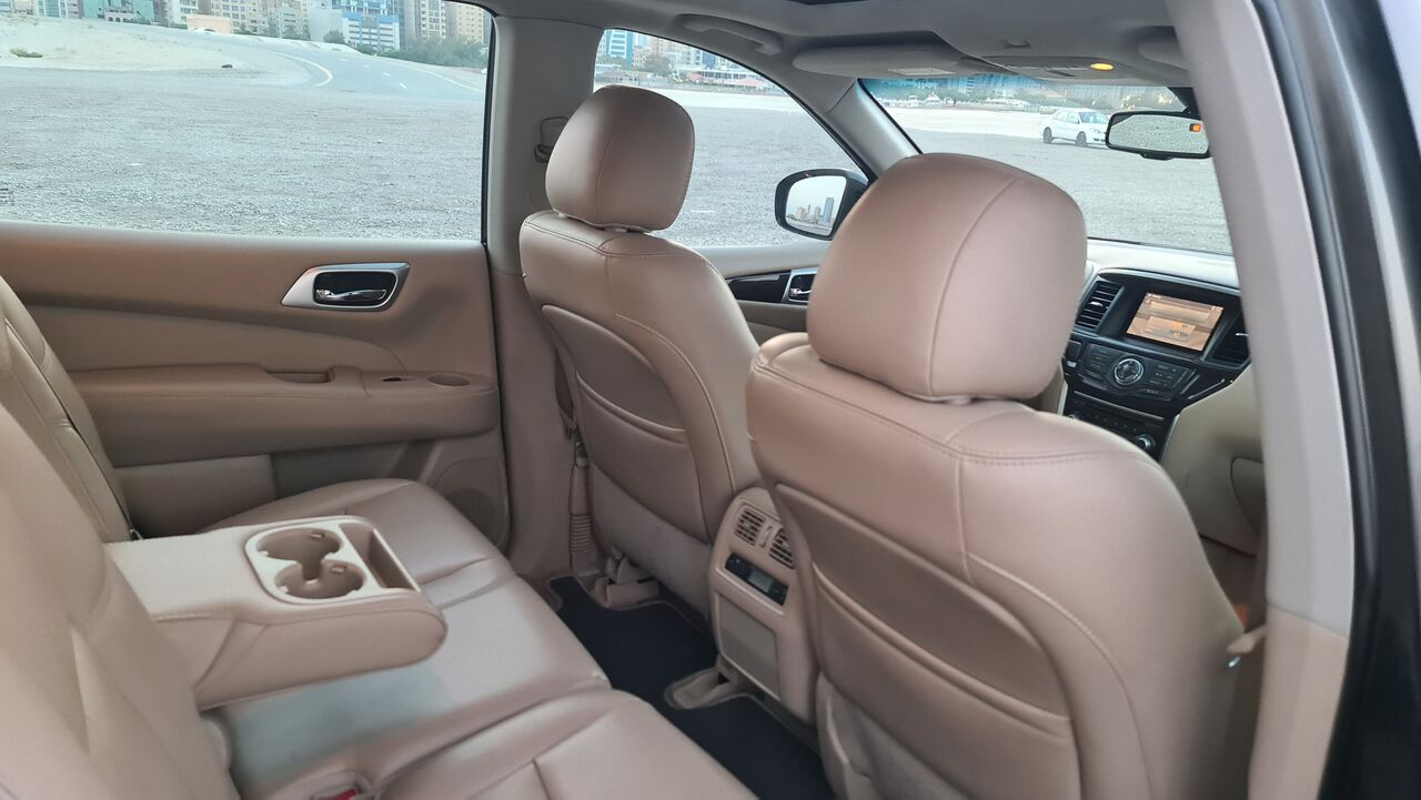 Juffair, Vehicles, Cars & Trucks , BHD 2850,  Nissan Pathfinder,  2015,  Automatic,  102000 KM,   Full Option Perfect Condetion
