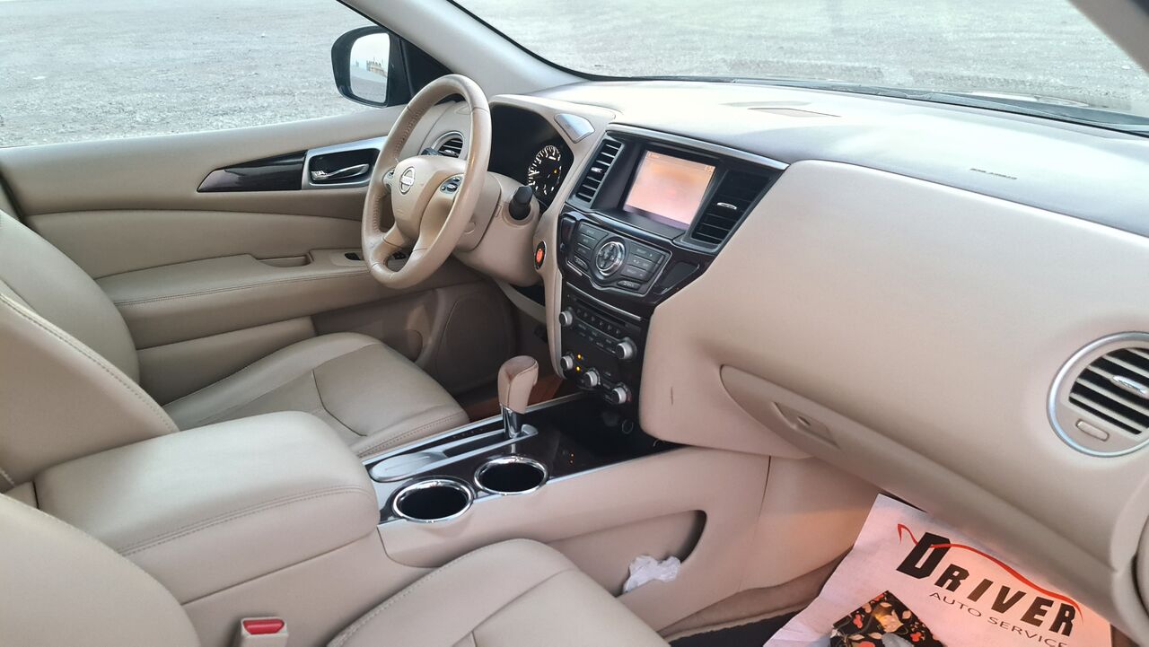 Juffair, Vehicles, Cars & Trucks , BHD 2850,  Nissan Pathfinder,  2015,  Automatic,  102000 KM,   Full Option Perfect Condetion