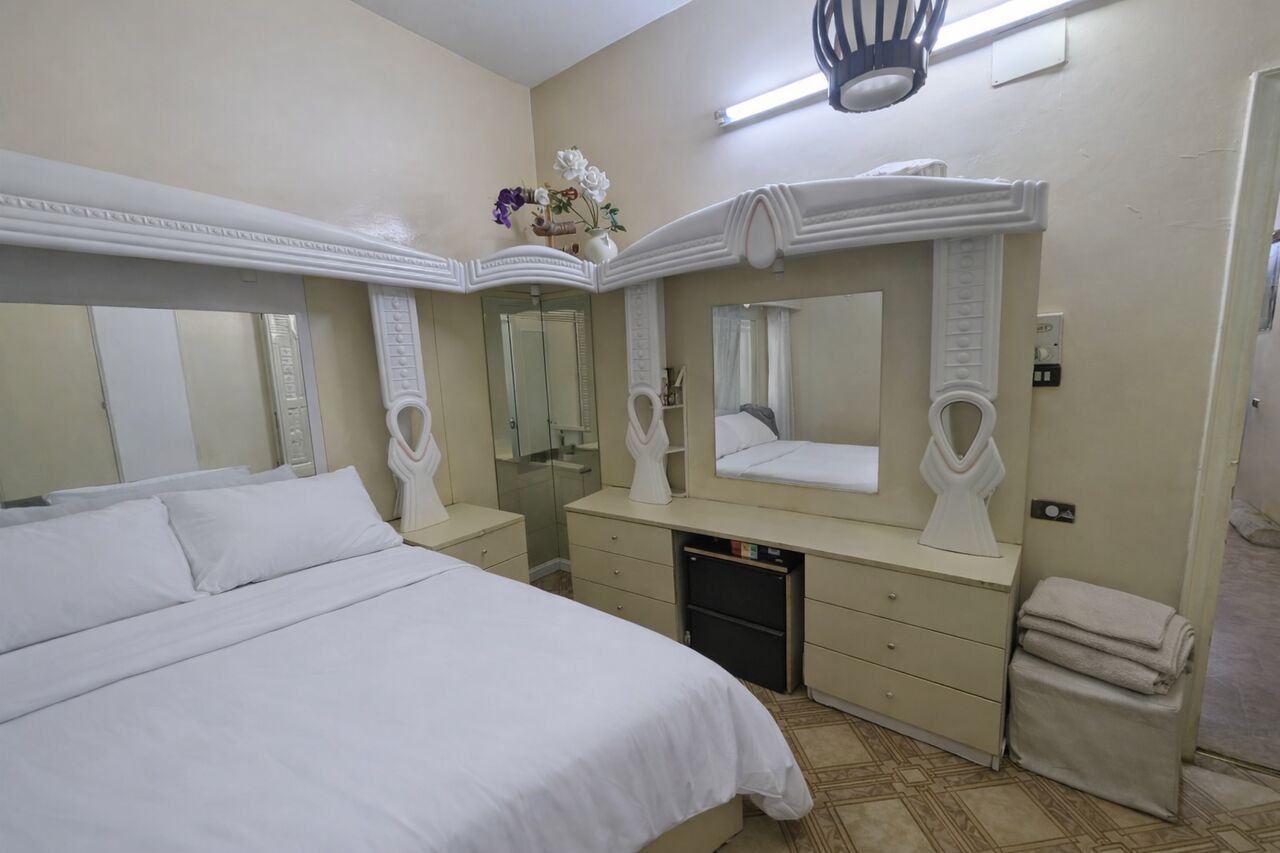 Jeddah, Furniture, SAR 3000,  Bed Set With Wardobe