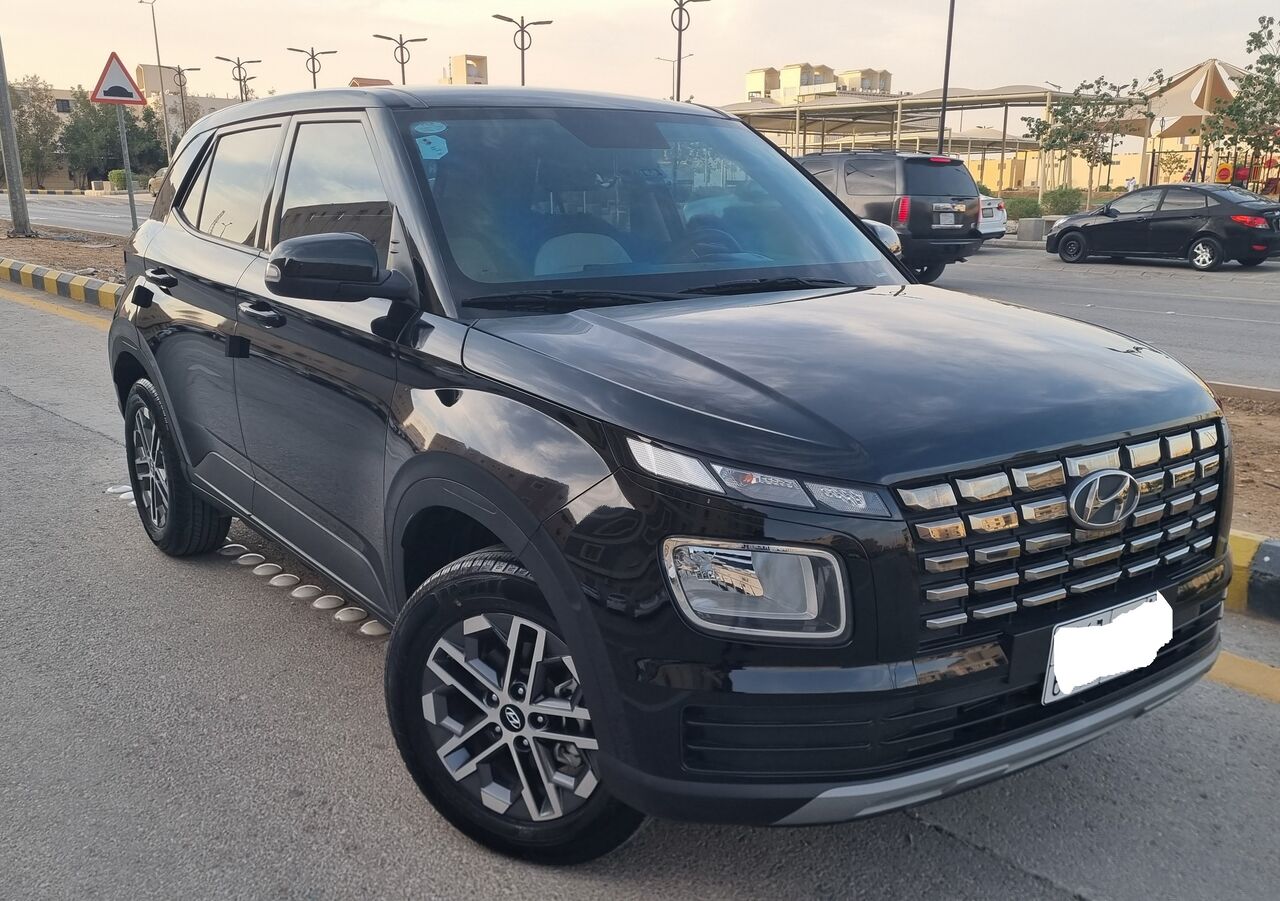 Dammam, Vehicles, Cars & Trucks , SAR 50000,  Hyundai Venue Turbo,  2024,  Automatic,  19800 KM,   ,Smart Single Owner, Only 19,800 KM