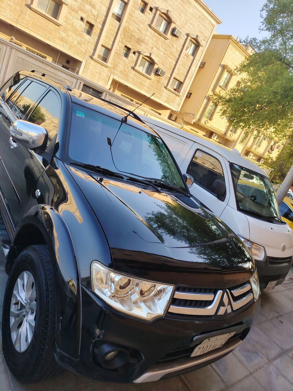 Dammam, Vehicles, Cars & Trucks , SAR 26500,  Mitsubishi Pajero,  2014,  Automatic,  244000 KM,  MITSUBISHI PAJARO SPORT:.  4X4. ACCIDENT FREEE. ORGINAL BODDY. KM: 244000.