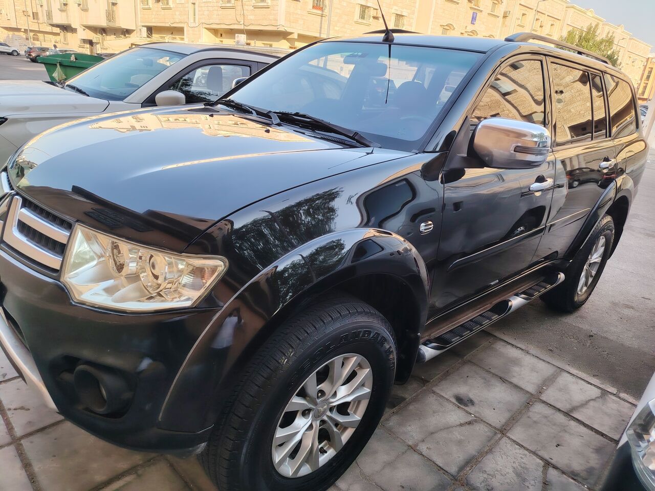Dammam, Vehicles, Cars & Trucks , SAR 26500,  Mitsubishi Pajero,  2014,  Automatic,  244000 KM,  MITSUBISHI PAJARO SPORT:.  4X4. ACCIDENT FREEE. ORGINAL BODDY. KM: 244000.