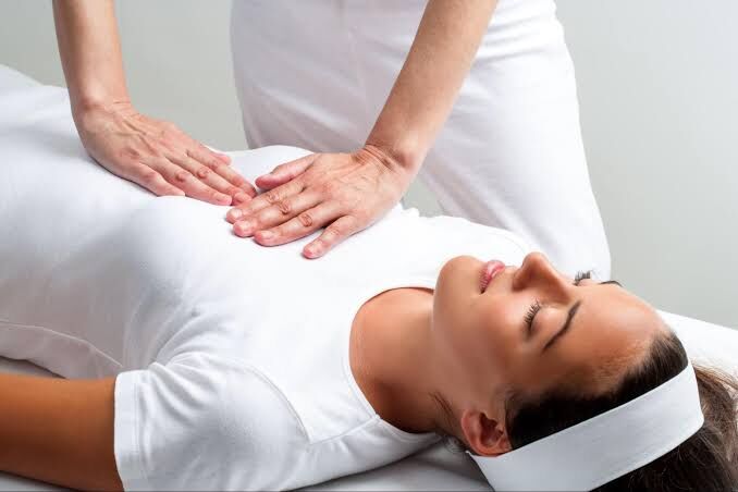 Gurgaon, Businesses For Sale, Chest Physiotherapy Services In Gurgaon | Expert Respiratory Care At Home