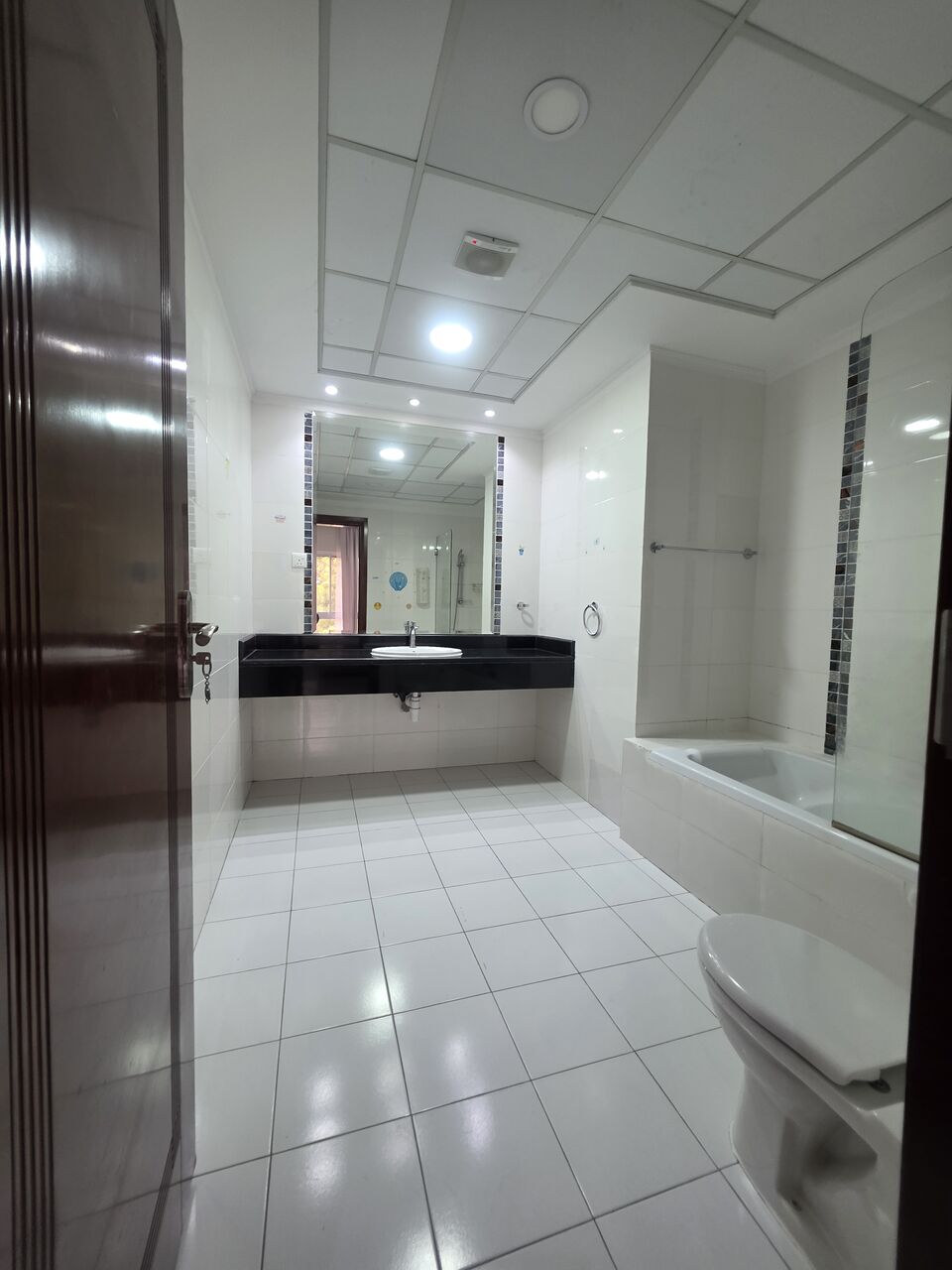 Adliya, Apartments, Flats, Houses & Villas, BHD 525/month,  3 BR,  ;ATHROOM Hall Kitchen Open With Electricity Fully Balcony  Furnished Car Parking
