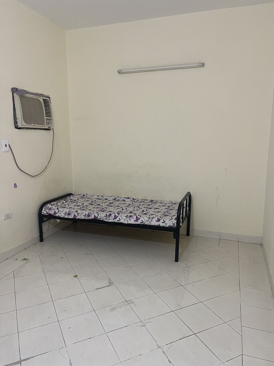 Al Aziziyah, Rooms for Rent, SAR 1/month,  Furnished,  Room Available In Aziza Rehab For Only One Bachelor With Mini Furnished