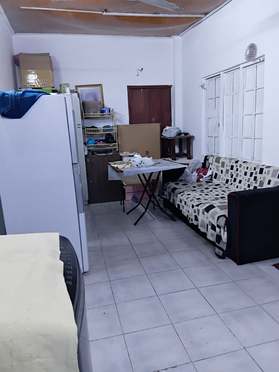 Isa Town, Housing Exchanges, BHD 80/month,  1 BR,  1000 Sq. Meter,  Room For Rent BD 80 (Including EWA And House Using All Items)