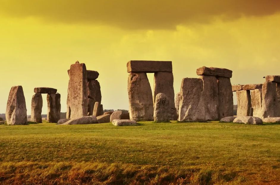 London, Travel, Tours To Stonehenge With Ancient Beauty And Oxford Charm