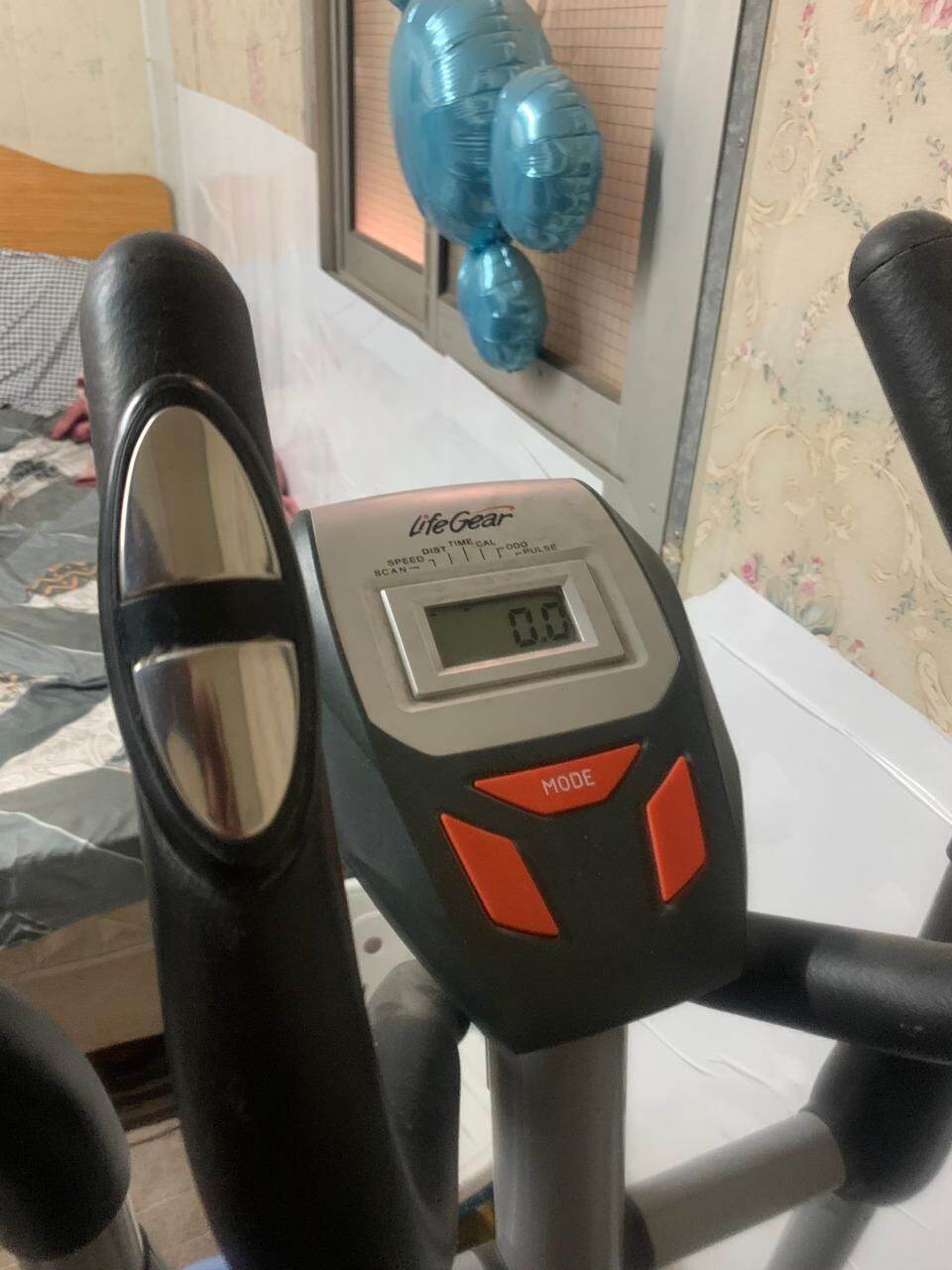 Dammam, Health & Beauty Items, SAR 450,  🏃‍♂️ LifeGear 2-in-1 Elliptical Cross Trainer