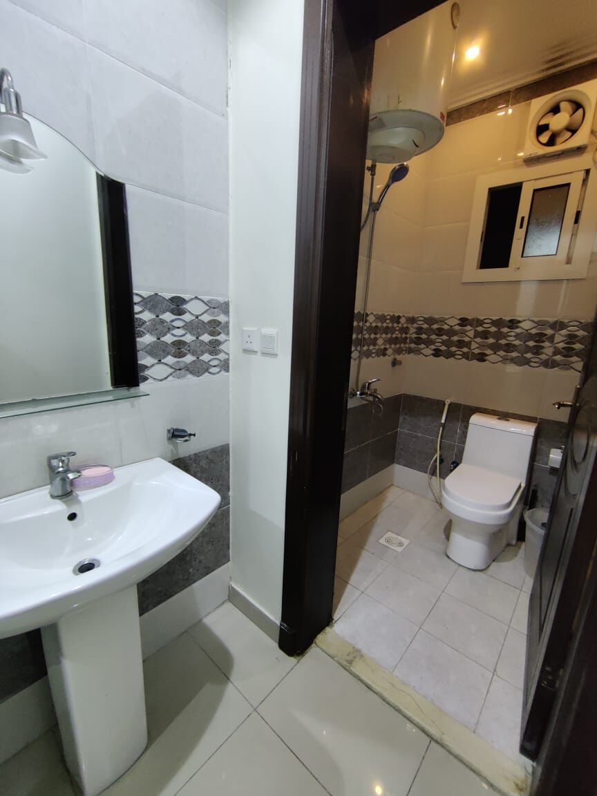 Al Baghdadyiah Al Gharbyia, Sublets, SAR 3000/month,  3 BR,  350 Sq. Meter,  Fully Furnished 3 Bedroom Apartment For Rent In Baghdadiya Al Gharbyia, Jeddah