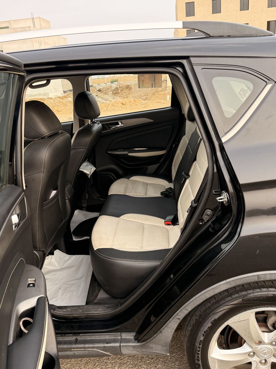 Jizan, Vehicles, Cars & Trucks , SAR 30000,  Changan CS35,  2020,  Automatic,  194000 KM,   Black