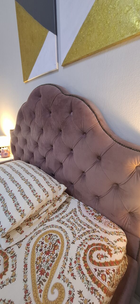 Riyadh, Furniture, SAR 650,  Selling: Queen Bed With Mattress And 2 Side Tables