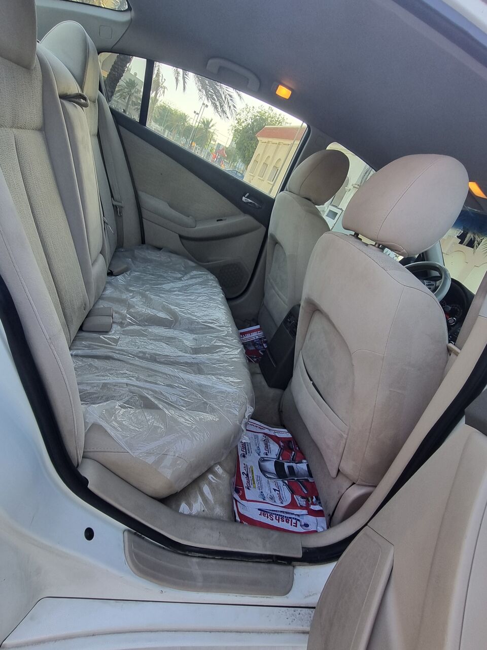 Manama, Vehicles, Cars & Trucks , BHD 1400,  Nissan Altima,  2012,  Automatic,  200000 KM,  Altima Nissan  For Sale