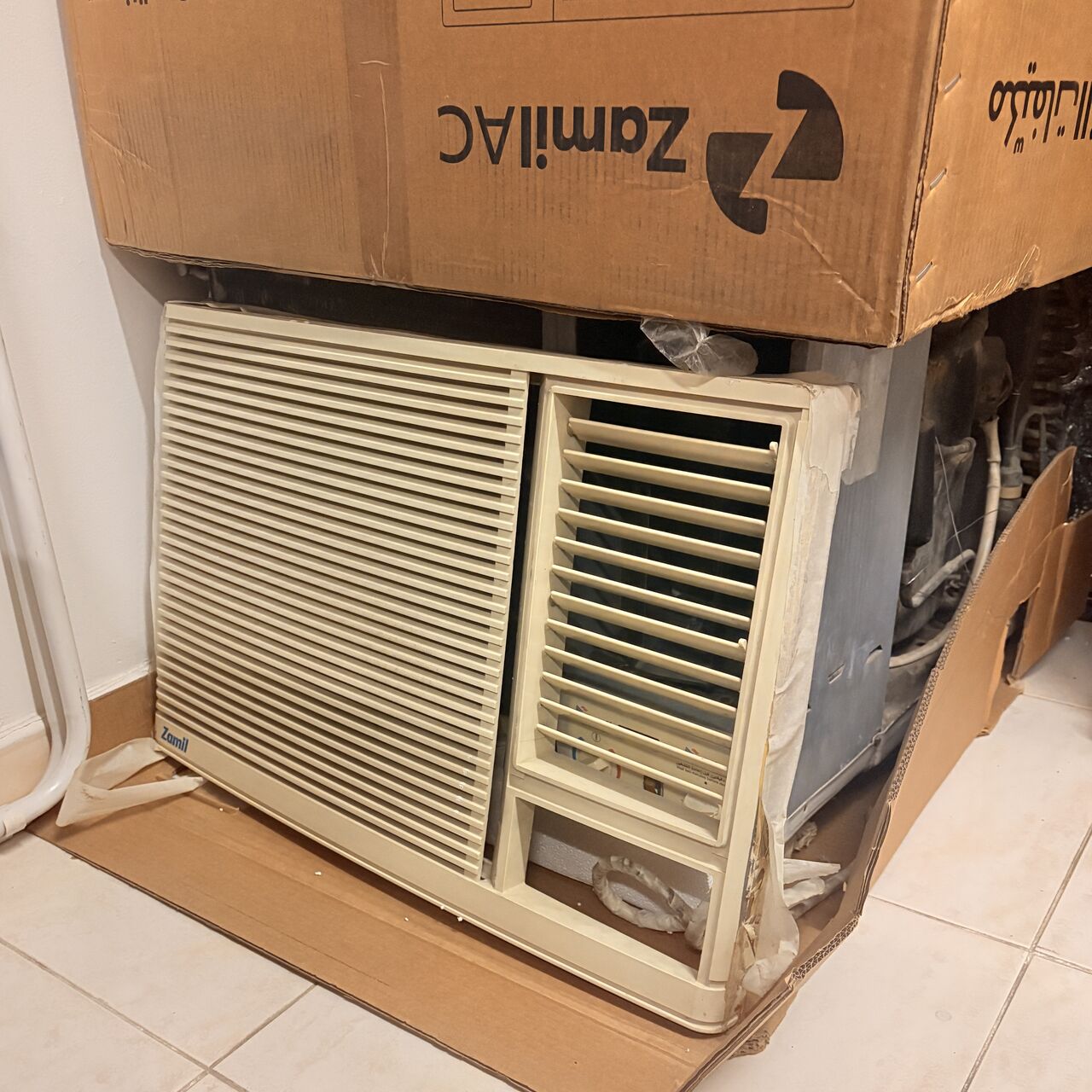 Jubail, Air Conditioners, SAR 700,  Zamil Window Air Conditioner (Hot Cold / 2 Ton) For Sale.