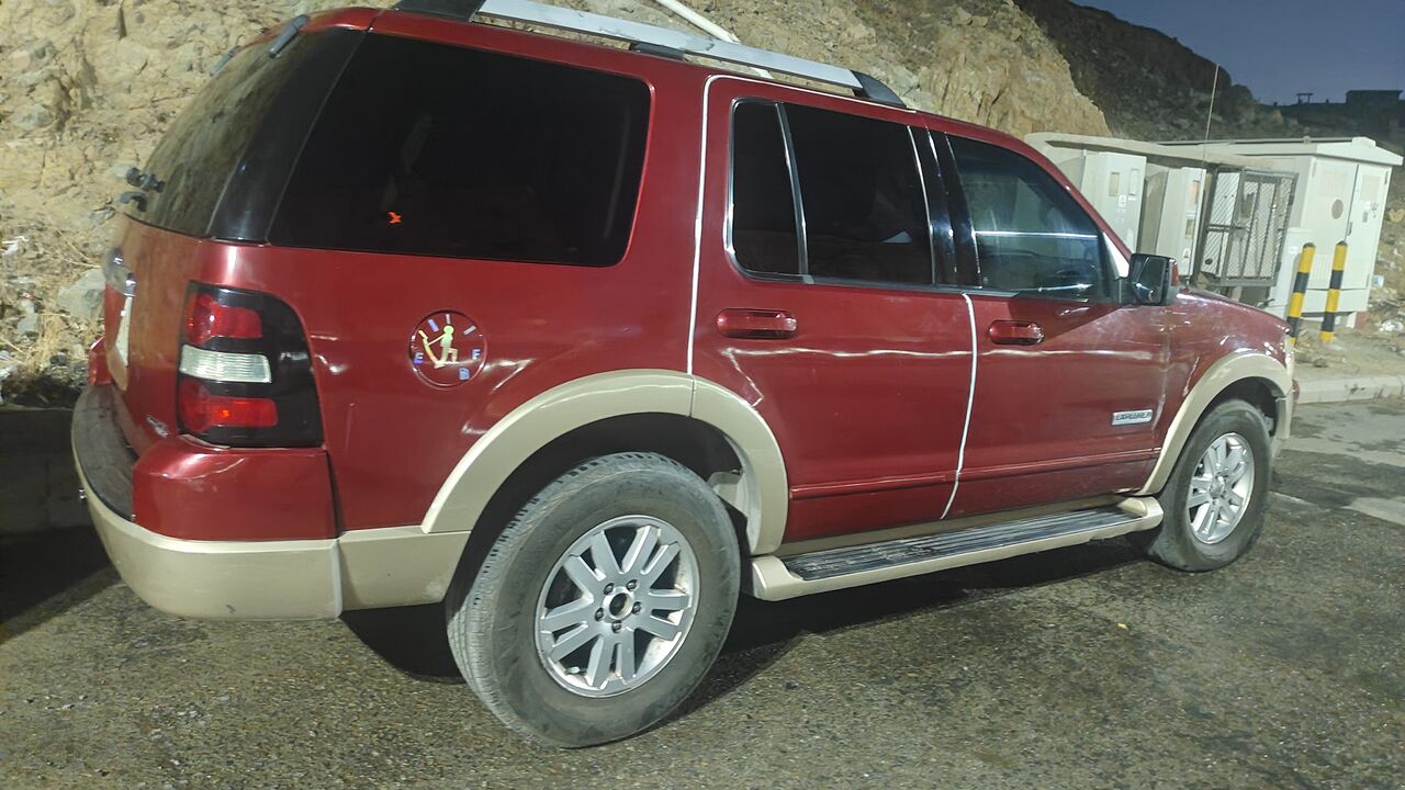Jeddah, Vehicles, Cars & Trucks , SAR 12000,  Ford Explorer,  2007,  Automatic,  271 KM,  Selling  Cash And Installments