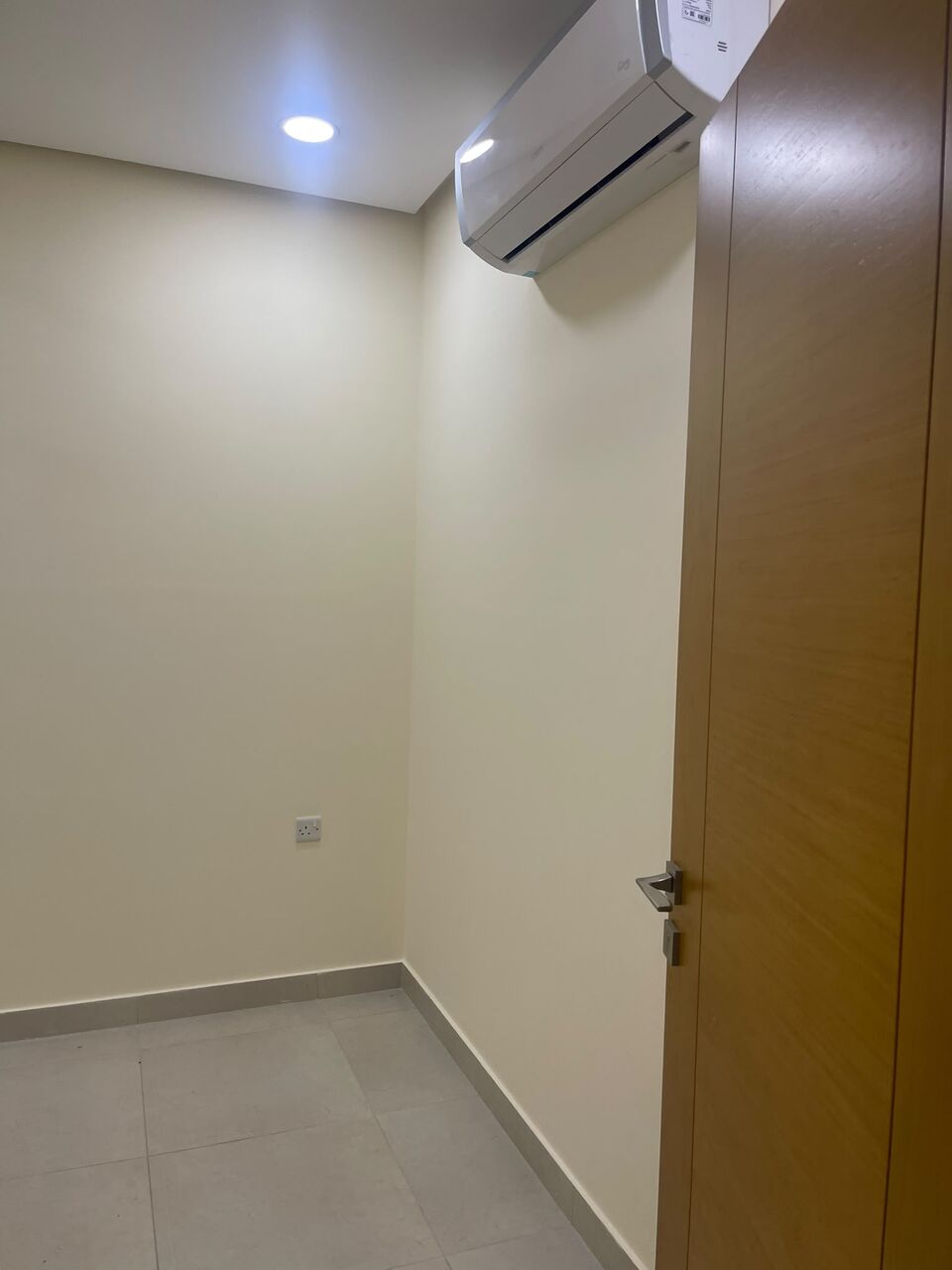 Manama, Housing Exchanges, BHD 80/month,  1 BR,  Room For Rent