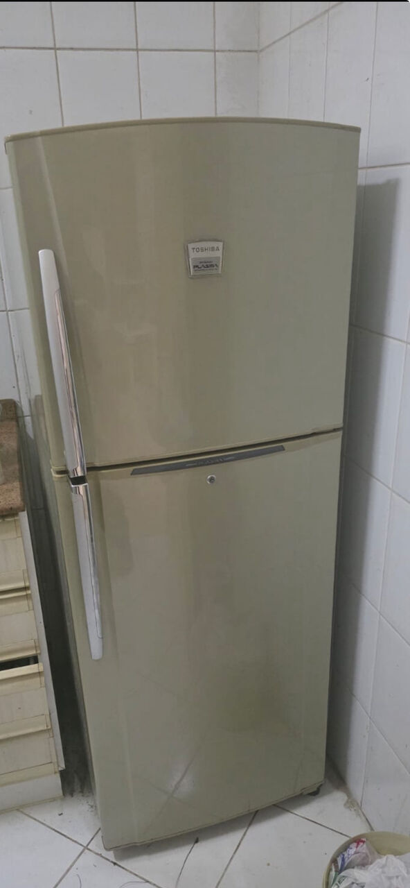 Salmaniya, Appliances, BHD 45,  Family Used Well Maintained Refrigerator For Sale.