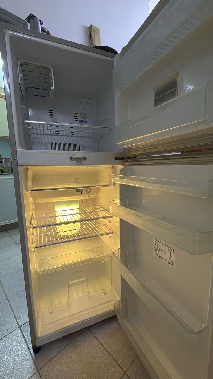 Salmaniya, Appliances, BHD 45,  Family Used Well Maintained Refrigerator For Sale.