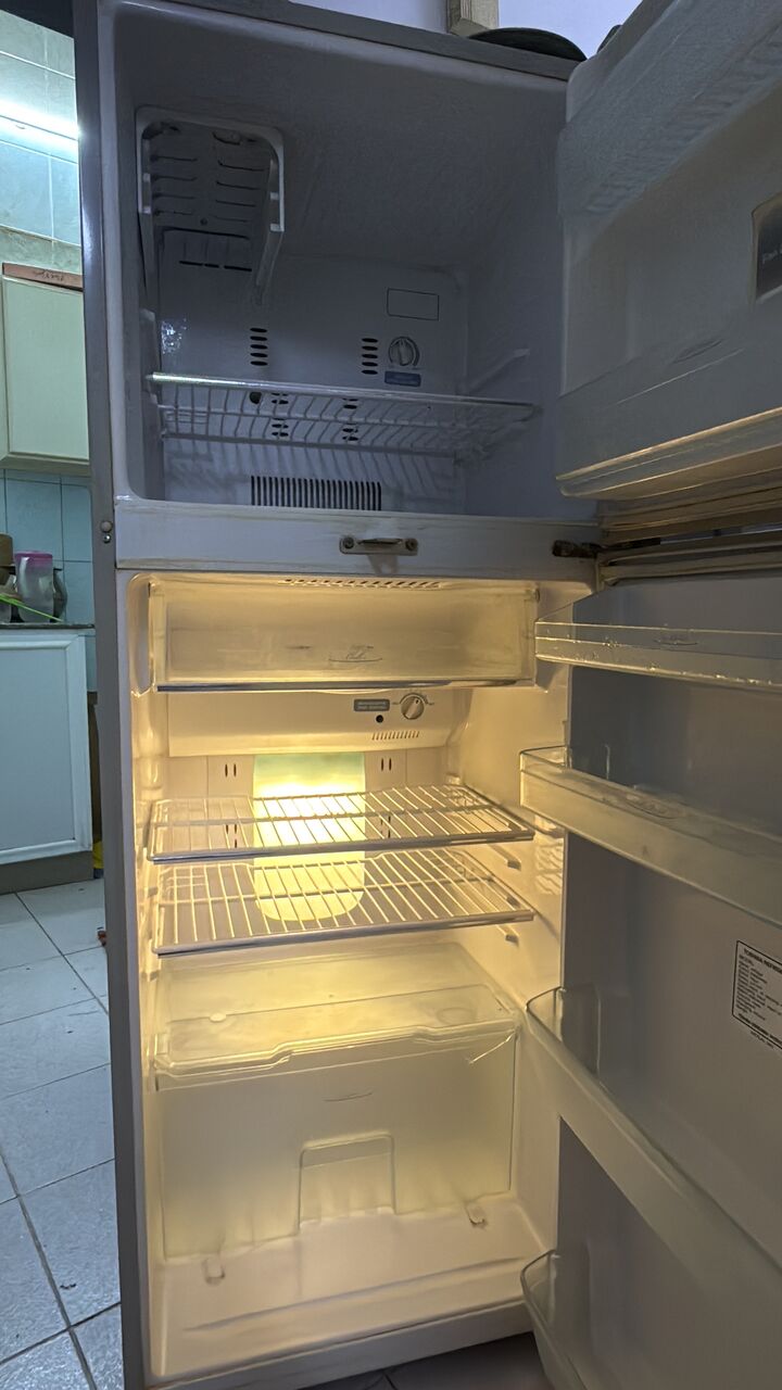Salmaniya, Appliances, BHD 45,  Family Used Well Maintained Refrigerator For Sale.