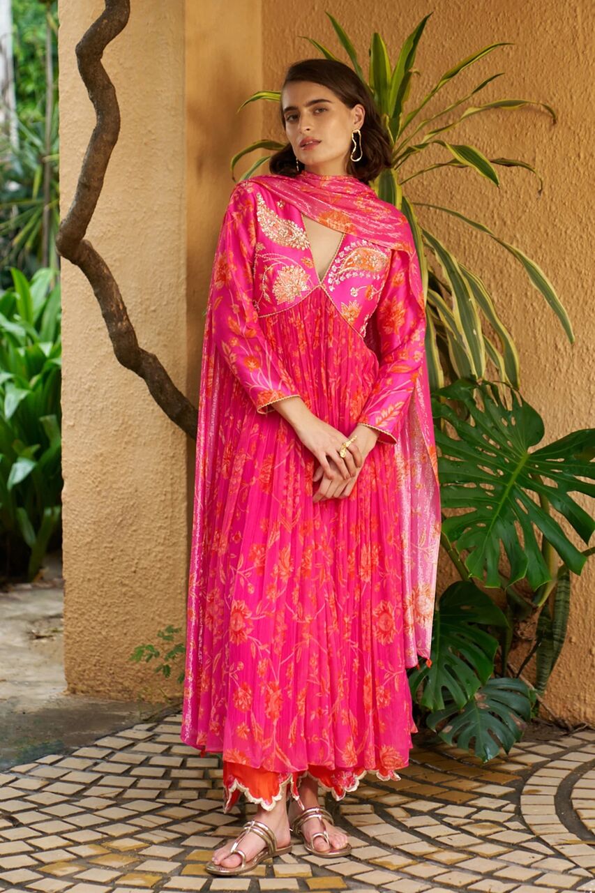 Mumbai, Clothing & Accessories, INR 15000,  Looking For The Perfect Rakhi Outfit?