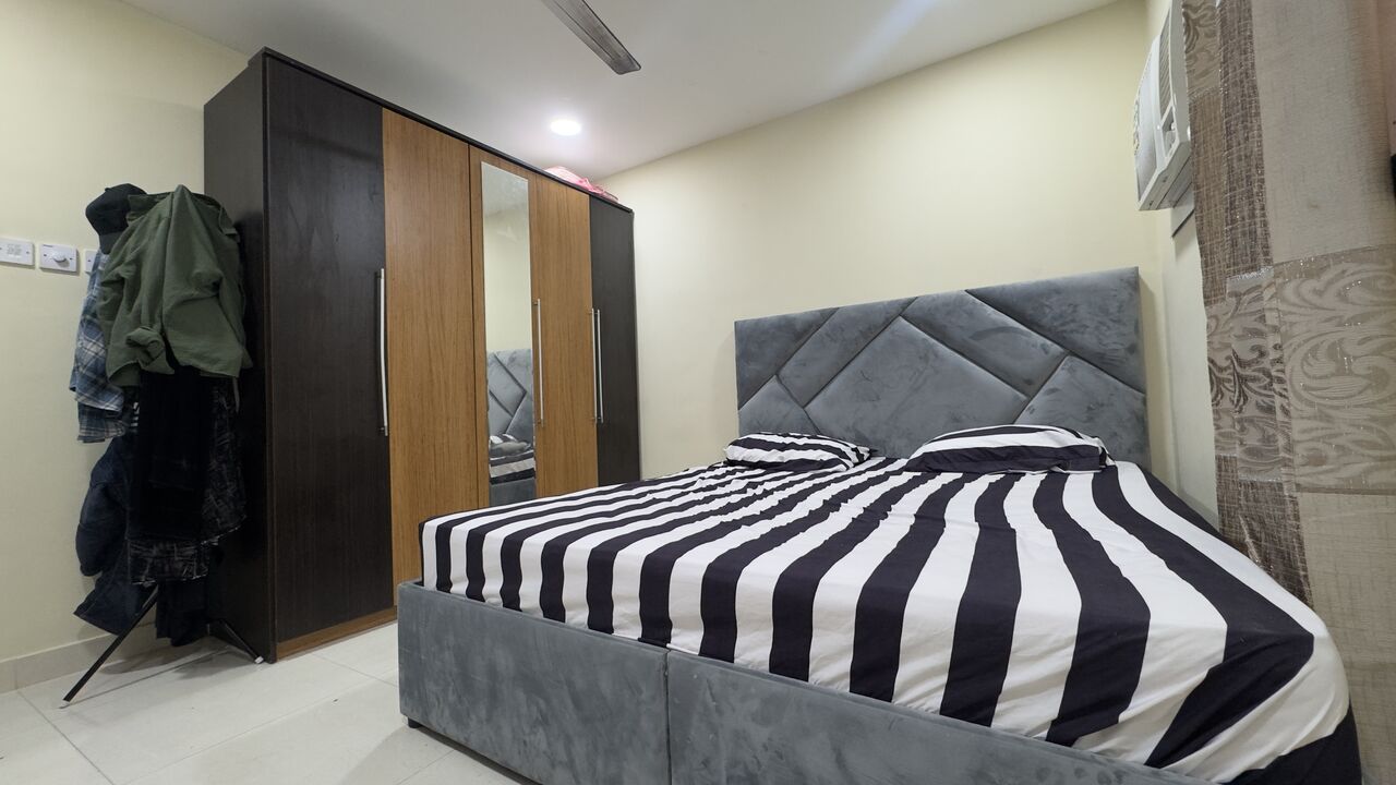 Gudaibiya, Household Items, BHD 60,  I Would Like To Sell King Size  Bed Cot And Mattress And Cupboard