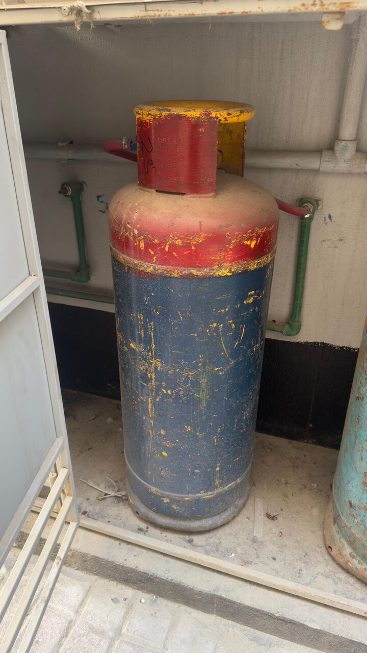Gudaibiya, Appliances, BHD 30,  Would Like To Sell Gas Cylinder And Gas Stow
