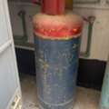 BHD 30,  Would Like To Sell Gas Cylinder And Gas Stow