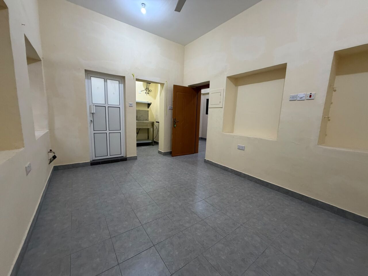Manama, Apartments, Flats, Houses & Villas, BHD 140/month,  Studio,  Brand New Semi-Furnished Studio Apartment For Rent In Manama
