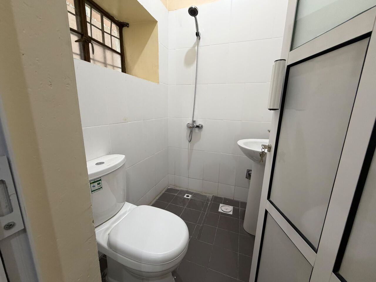 Manama, Apartments, Flats, Houses & Villas, BHD 140/month,  Studio,  Brand New Semi-Furnished Studio Apartment For Rent In Manama