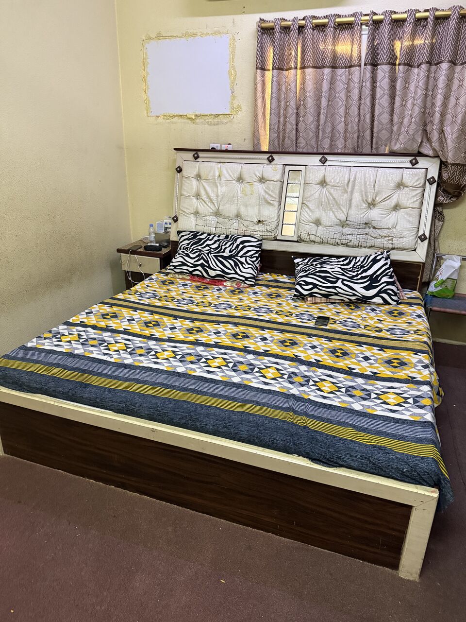 Al Yarmouk, Furniture, SAR 300,  Bed Room Set With Sofa