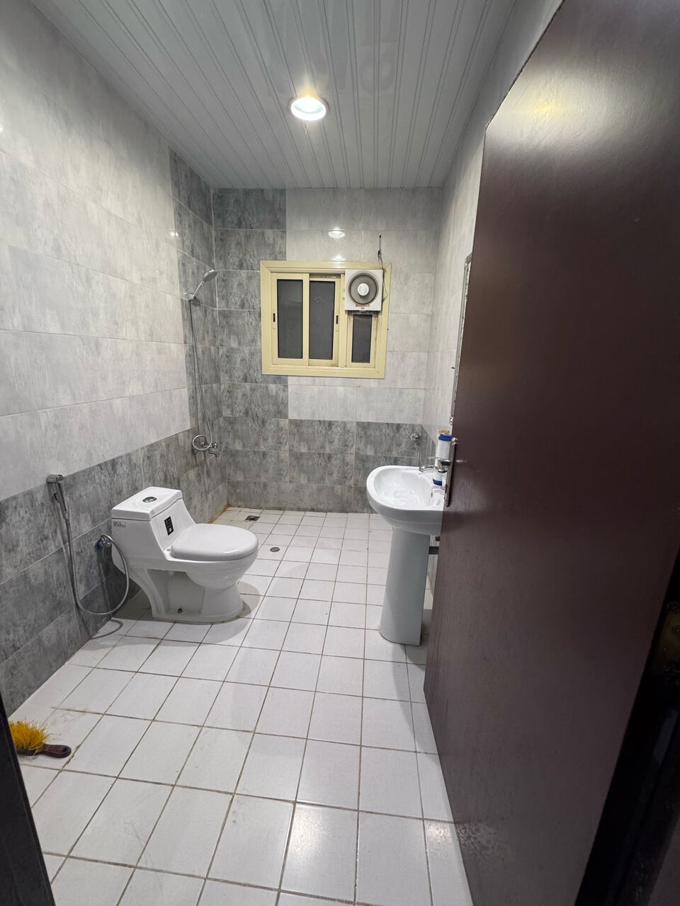 Riyadh, Apartments, Flats, Houses & Villas, SAR 42000/year,  2 BR,  2B2HK Flat In Malaz Near King AbdulAziz Metro Station