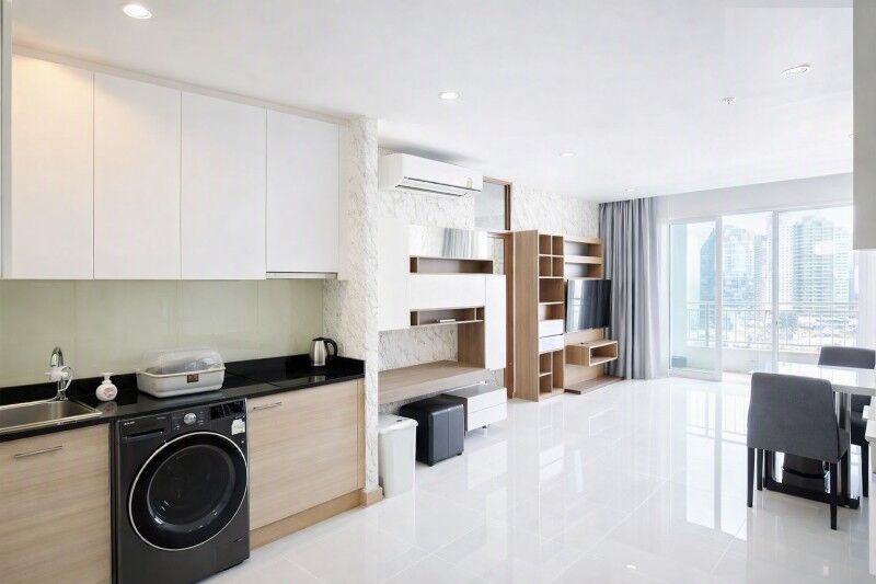 Bangkok, Villas, THB 34998,  75 Sq. Meter,  MRT Phetchaburi 670 M. For Rent, 2 Bedrooms, Corner Room, 25th Floor, Bumrungrad Hospital