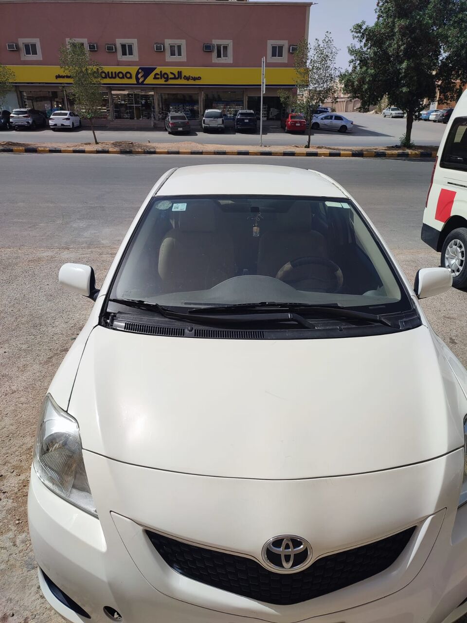 Al Badiah, Vehicles, Cars & Trucks , SAR 25000,  Toyota Yaris,  2013,  Automatic,  392459 KM,     &ndash; White | Well Maintained | Ready To Drive