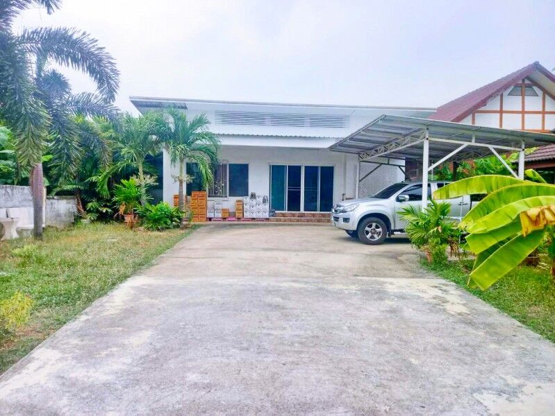 Bangkok, Villas, THB 34998,  136 Sq. Feet,  House 4 Bedrooms, 2 Bathrooms, MRT Nonthaburi Government Center. 500 M.136 Sq M. 544 Sq