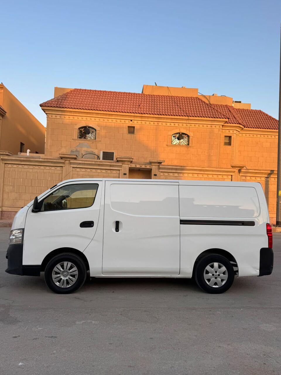 Riyadh, Vehicles, Cars & Trucks , SAR 50000,  Nissan NV3500,  2021,  147000 KM,  Nissan Urvan Diesel