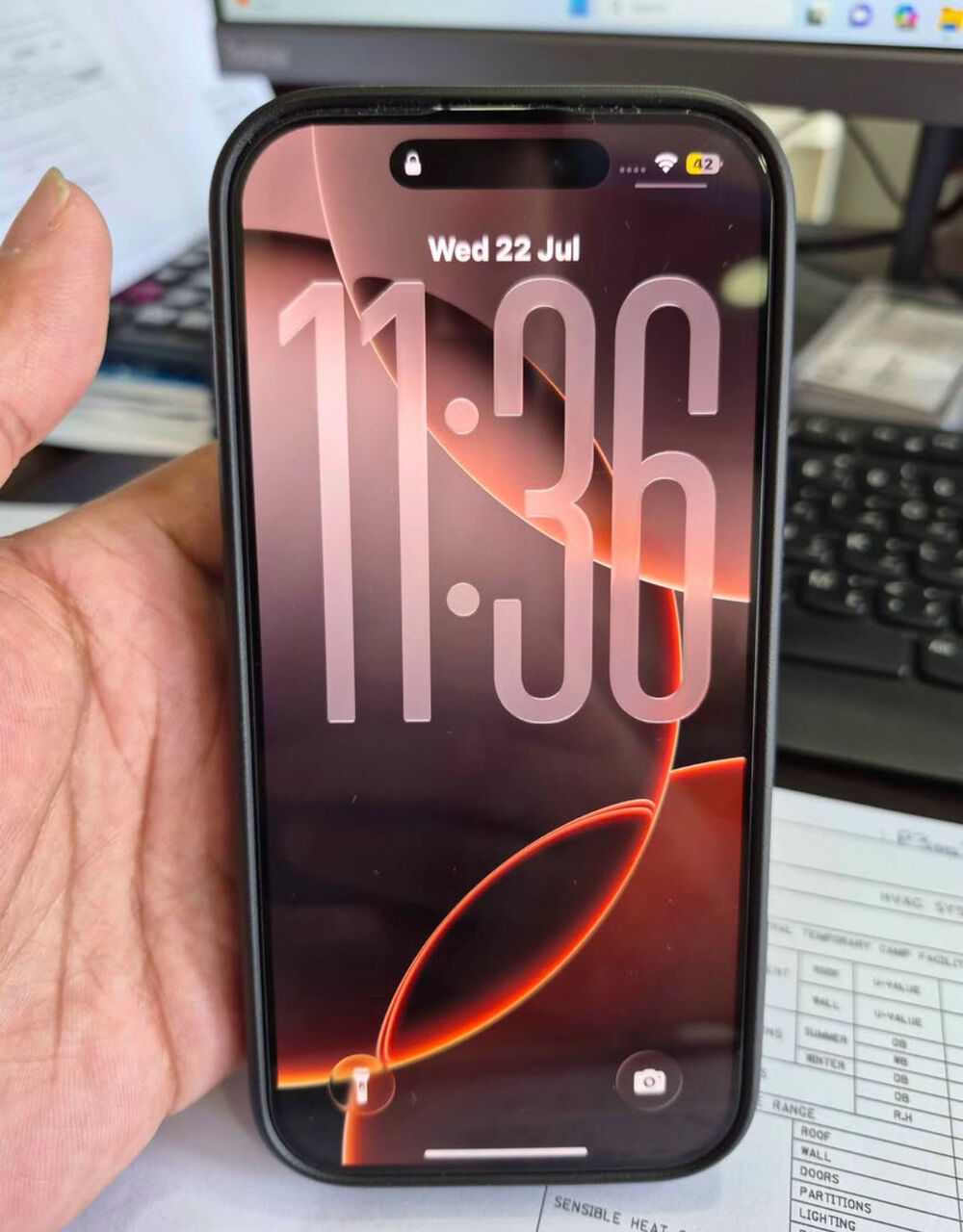 Jubail, Mobile Phones, SAR 2600,  IPhone 16 Pro 256GB 91 Battery . Back Glass Broken