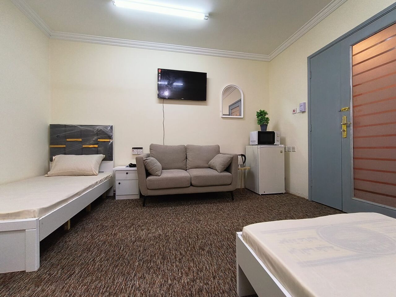 Riyadh, Bedspace For Rent, SAR 650/month,  Executive Bed Spaces In Fully Furnished Flat Near Holiday-inn Malaz-R1