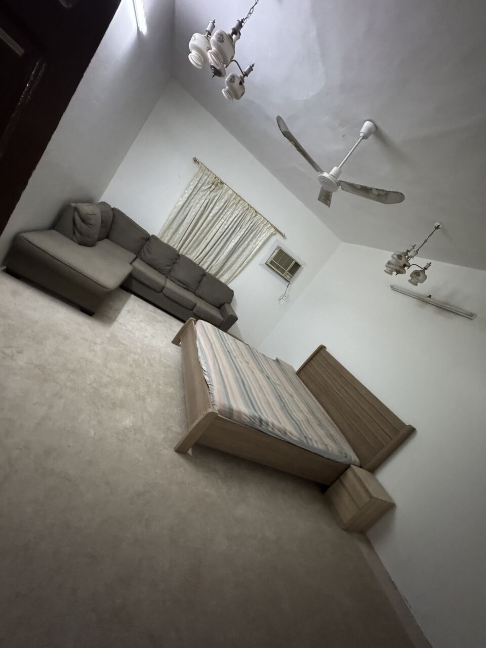 Al Wizarat, Rooms for Rent, SAR 1200/month,  1 Room Fully Furnished In Family Flat For Executive Bachelor