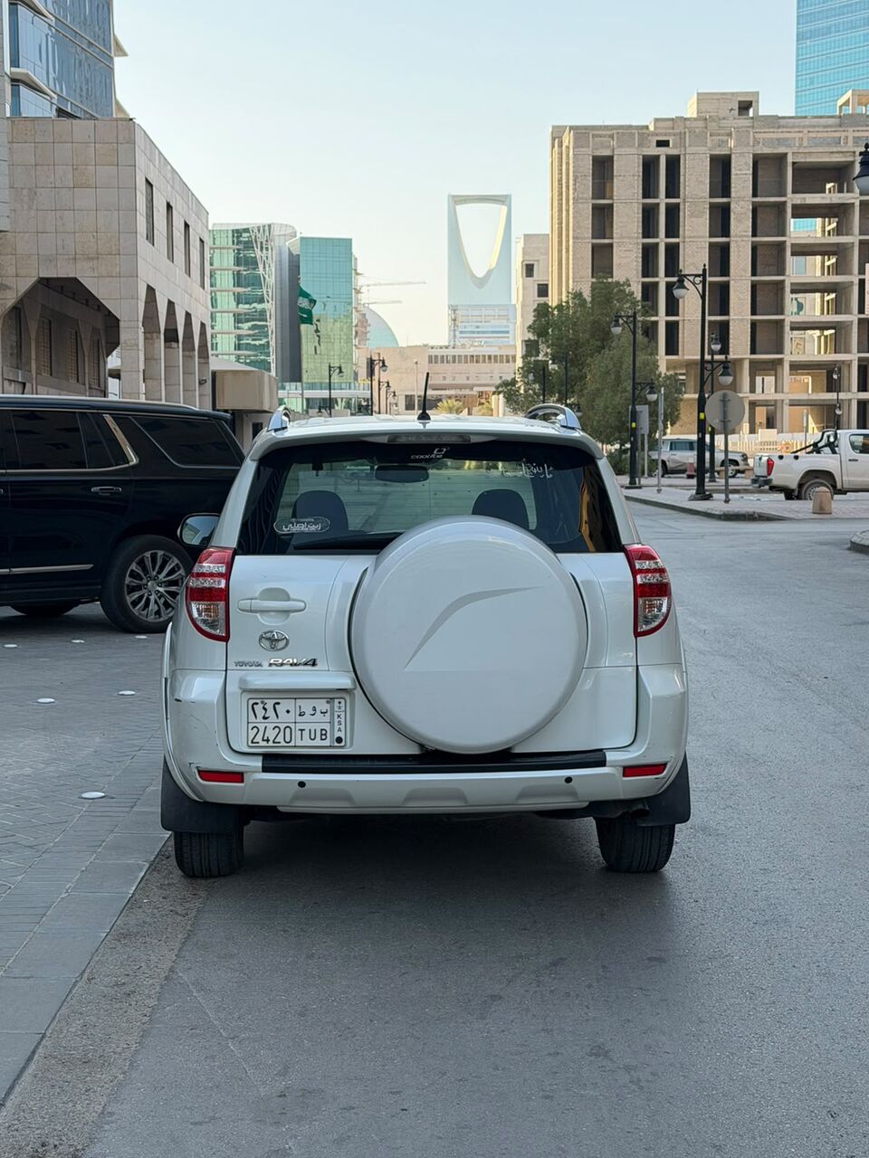 Riyadh, Vehicles, Cars & Trucks , SAR 30000,  Toyota RAV4,  2012,  Automatic,  178689 KM,    Full Option (Limited Edition) &ndash; For Sale
