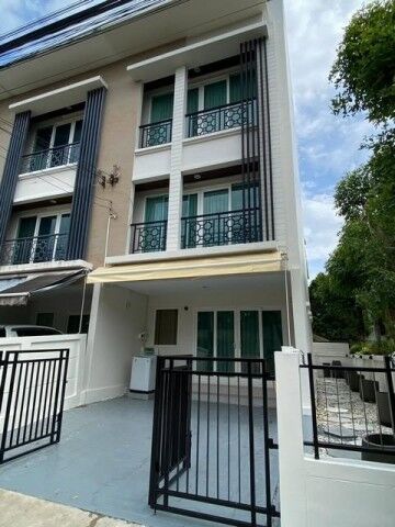 Bangkok, Villas, THB 35000,  0 Sq. Feet,  HR 10266 For Rent, For Sale, 3-story Townhome, Baan Klang Muang Rama 9 Motorway Project,