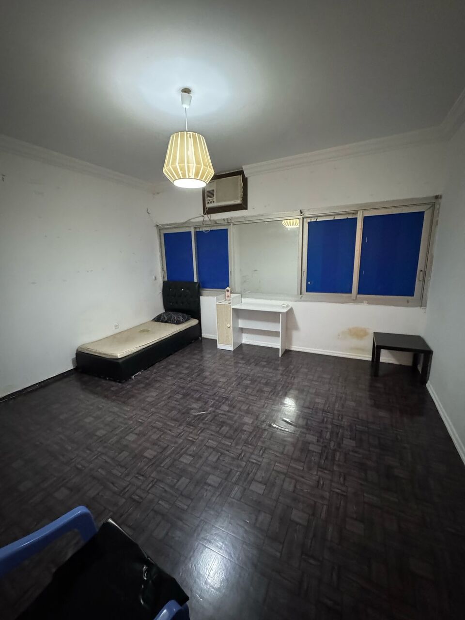 Al Sharafeyah, Rooms for Rent, SAR 1000/month,  Furnished,  Room Available For Executive Bachelor Eskan Building Jeddah.