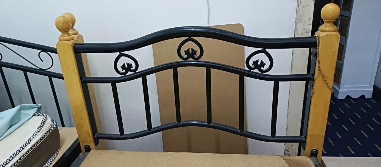 Al Iskan, Furniture, SAR 120,  Single Bed For Sale