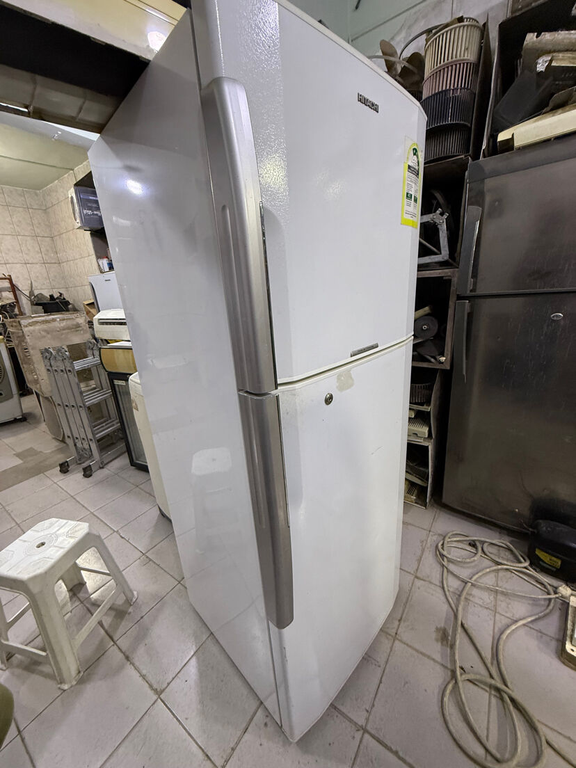 Al Wizarat, Appliances, SAR 699,  HITACHI FRONT JET FREEZING FOR SALE