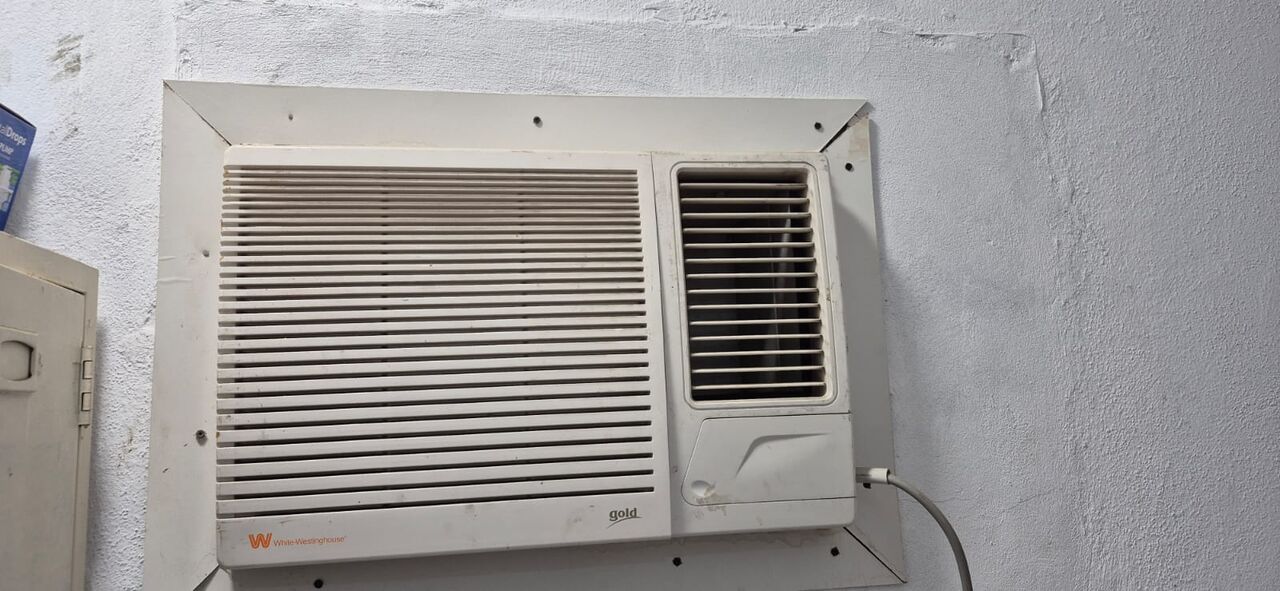 Jubail, Furniture, SAR 500,  Windown Ac 1.5 Ton White Westinghouse Only By 500sr