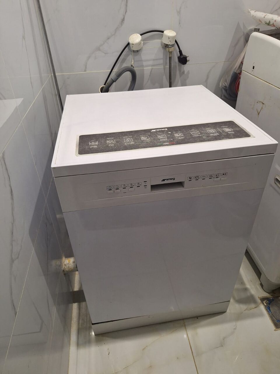 Jeddah, Appliances, SAR 1000,  Smeg Dishwasher For Sale &ndash; Excellent Condition (Made In Italy)