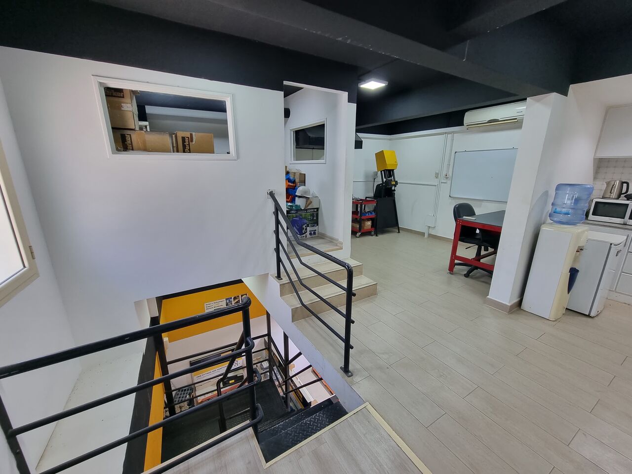 Manama, Shops, BHD 350,  90 Sq. Meter,  New Showroom / Workshop / Offices