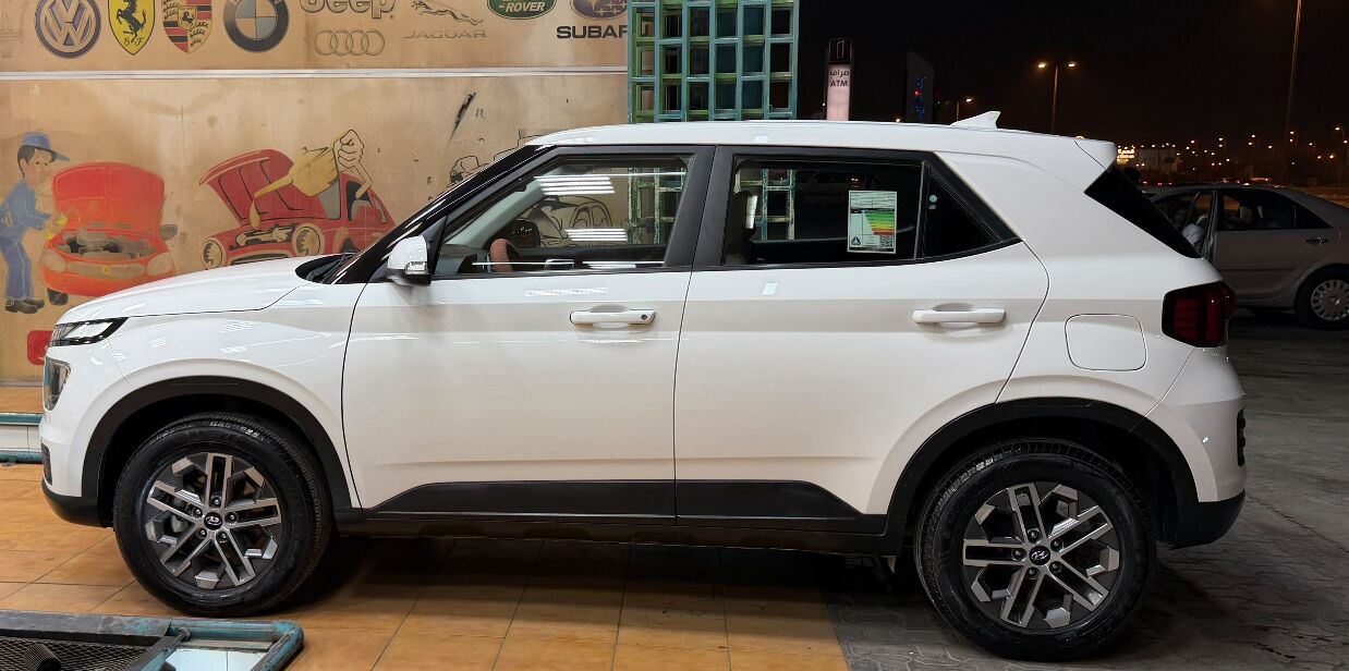 Al Kharj, Vehicle Lease Transfer, Hyundai Venue 2024 &ndash; Lease Transfer Available